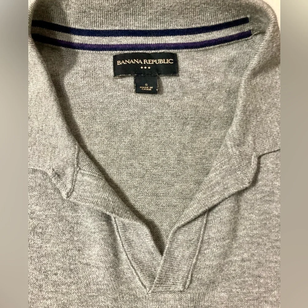 Banana Republic Men’s Small Grey Polo Shirt